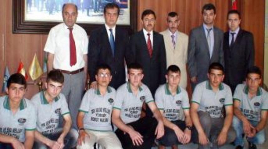 Kaymakam Gale: Teknolojiyi Doğru Kullanmayan Toplumlar Batmaya Mahkum