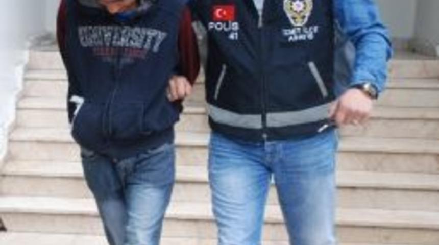 Alkol Alıp Polise Direnen Şahıslar G&ouml;zaltında