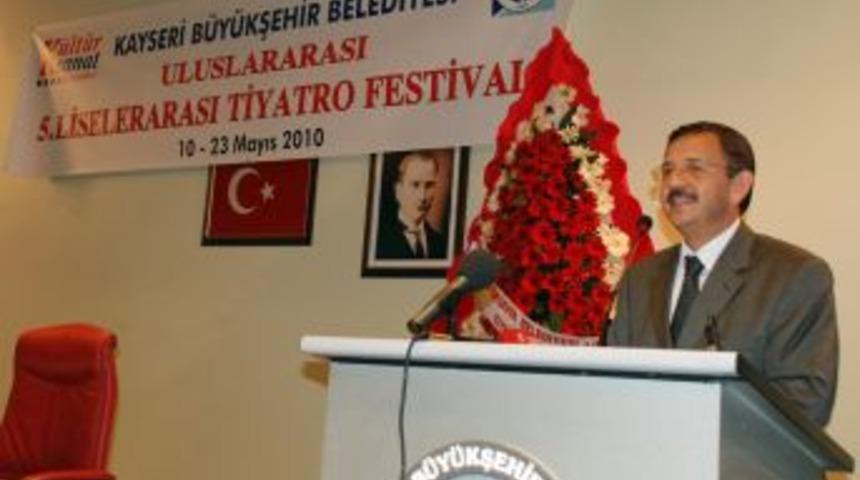 Liseli Tiyatrocular Kayseri'de Buluşuyor