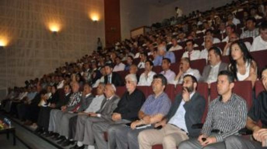 21. Y&uuml;zyılda Eğitim Ve Liderlik&rdquo; Konulu Konferans D&uuml;zenlendi