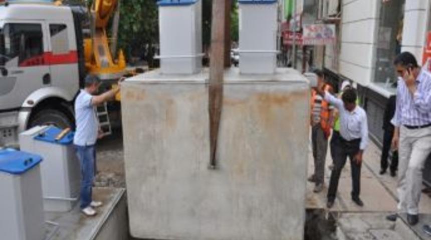 Siirt'te Yer Altı &Ccedil;&ouml;p Konteynırı Sistemi