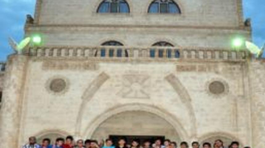 Giresunlu &Ouml;ğrenciler, Kızıltepe Belediyesi&rsquo;ni Ziyaret Etti