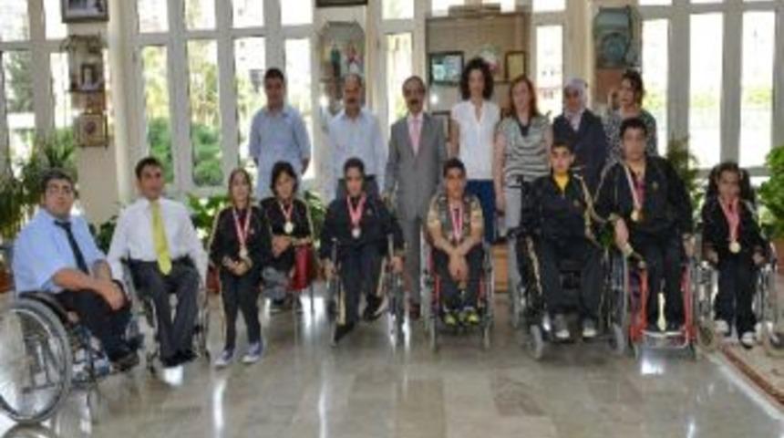 Gen&ccedil; Engelliler'den Vali Coş'a Ziyaret