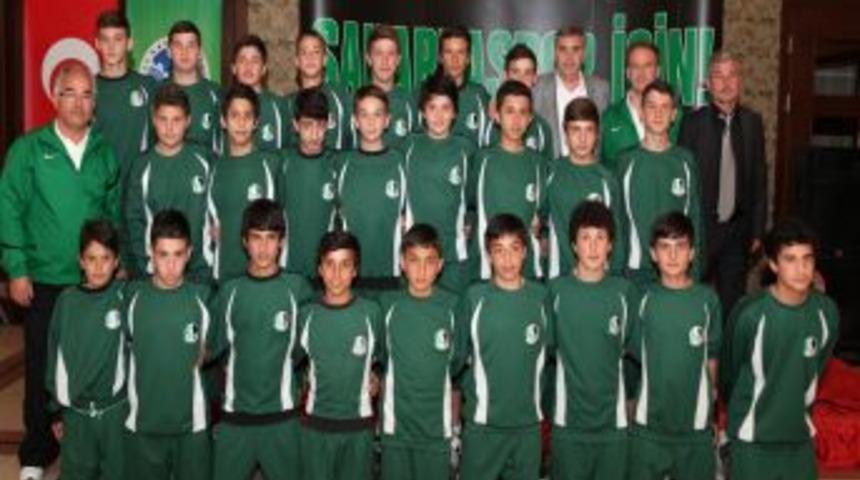 To&ccedil;oğlu&rsquo;dan Gen&ccedil; Sporculara: Sırtınızdan Ge&ccedil;inmek Isteyenlere Prim Vermeyin