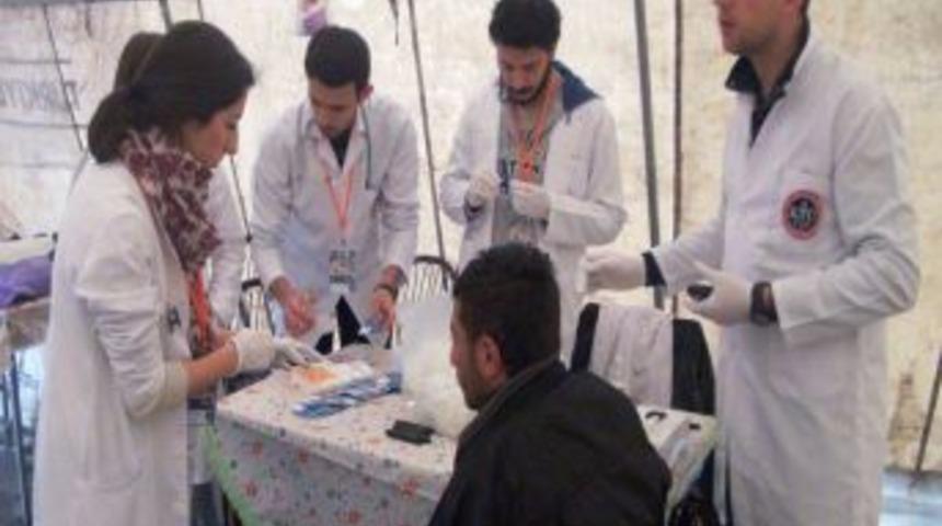 Kars&rsquo;ta &lsquo;Sağlık Turnesi&rsquo; Kapsamında Kızılay &Ccedil;adır Kurdu