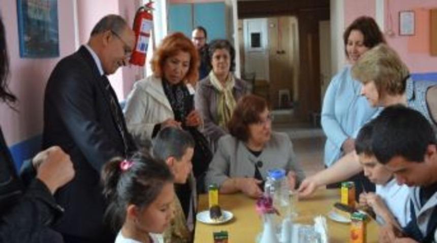 Gelibolu Chp Kadın Kollarından Ziyaret