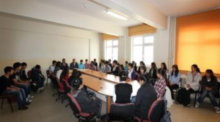 Başkan Cengiz, &Ouml;ğrencilerle Biraraya Geldi&hellip;