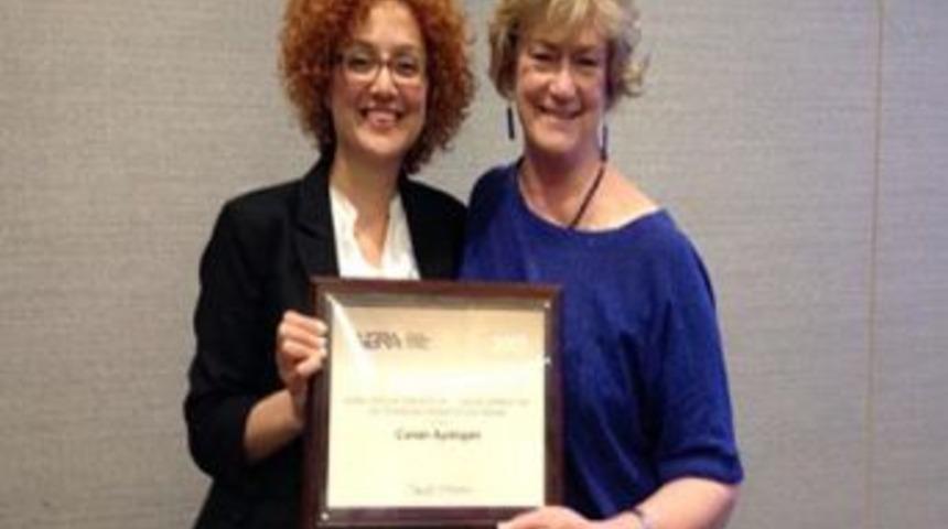 İn&ouml;n&uuml; &Uuml;niversitesi'nden Akademisyene Uluslararası &Ouml;d&uuml;l