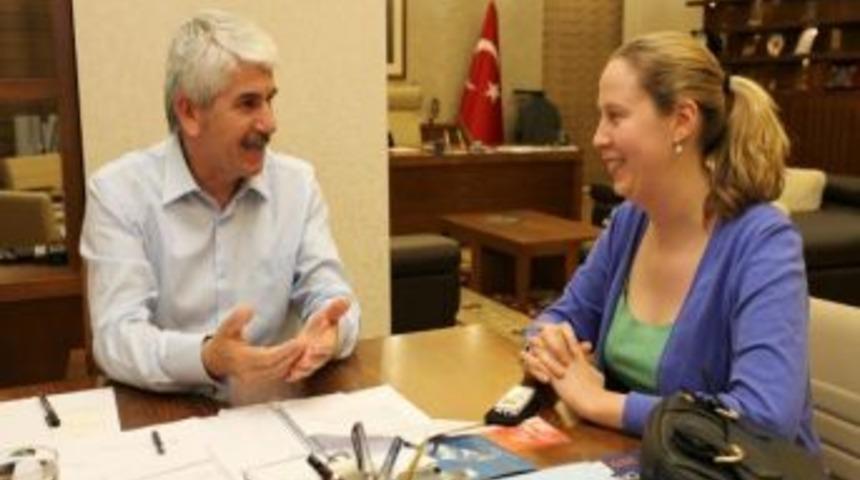 Alman Araştırmacıdan Başkan Sakallı&rsquo;ya Ziyaret