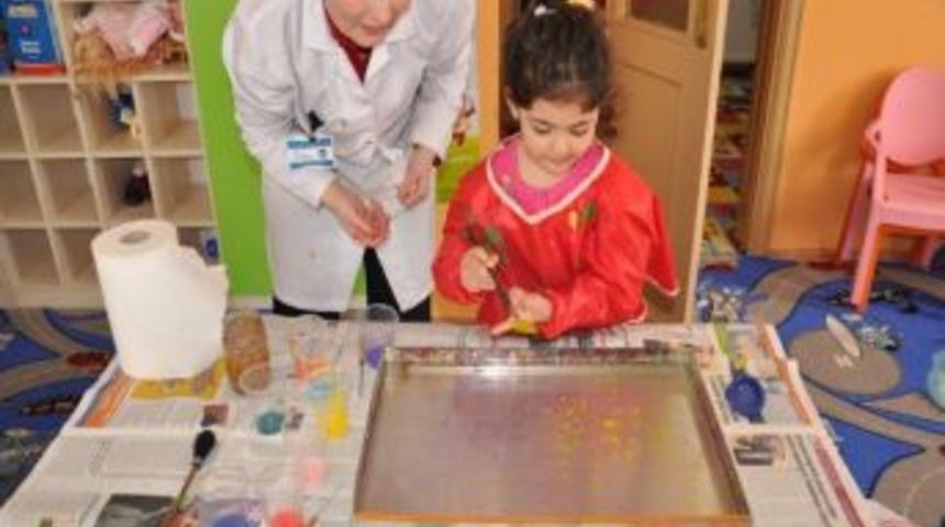 Minikler Ebru Yaptı