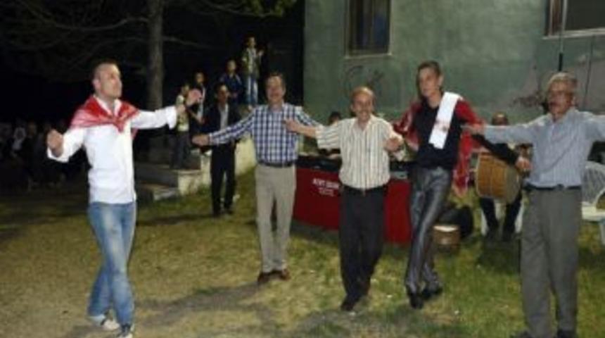 Başkan Ata&ccedil; Asker Uğurladı