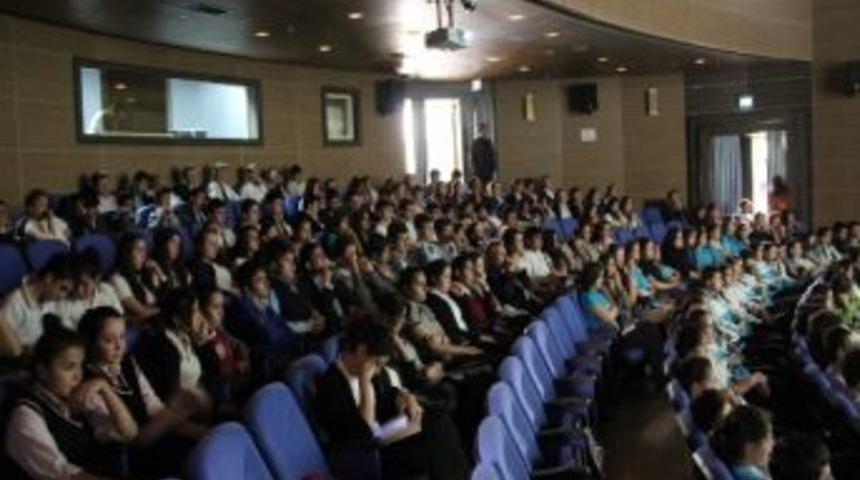 &Ccedil;aycuma&rsquo;da 9 Mayıs Avrupa G&uuml;n&uuml; Kutlandı