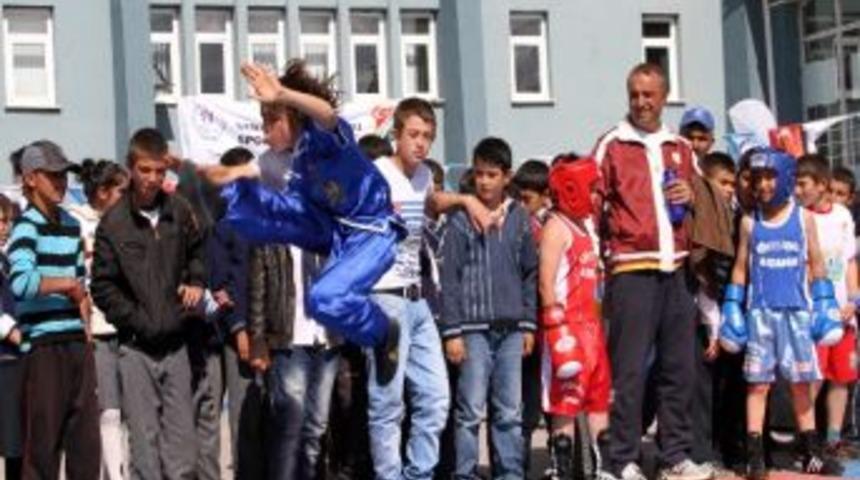 Ardahan'da Gen&ccedil;lik Haftası Etkinlikleri