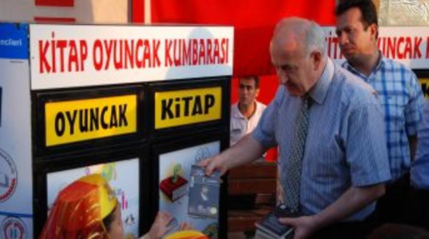 Ceyhan'da Ihtiya&ccedil; Sahibi &Ouml;ğrenciler I&ccedil;in &lsquo;Kitap Ve Oyuncak Kumbarası&rsquo;