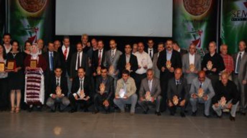 Alevi Derneklerinden “Örnek Anne Hz. Fatıma”yı Anma Programı