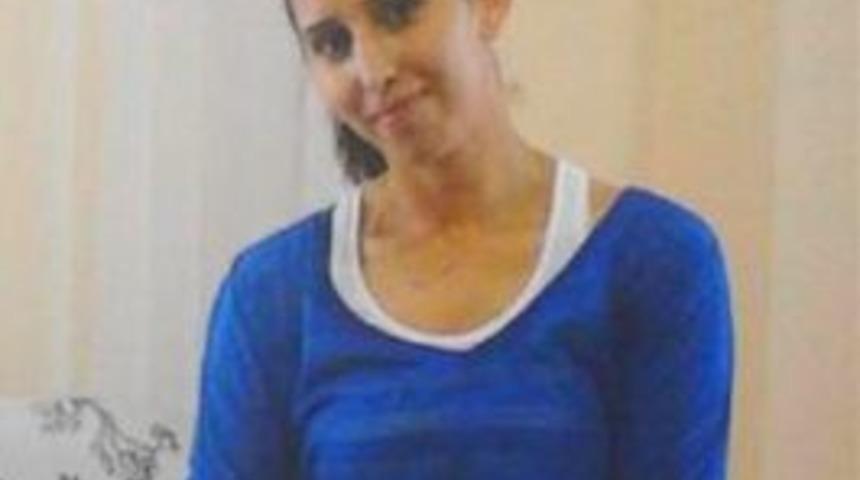 Bayan gazeteciyi &ouml;ld&uuml;r&uuml;p intihar etti