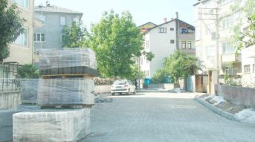 Akın &ldquo;Alt yapısı hazır olan yolları en g&uuml;zel şekilde d&uuml;zenliyoruz&rdquo;