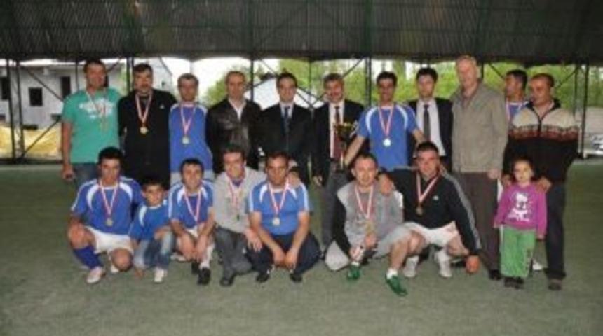 Kurumlar arası futbol turnuvası sona erdi