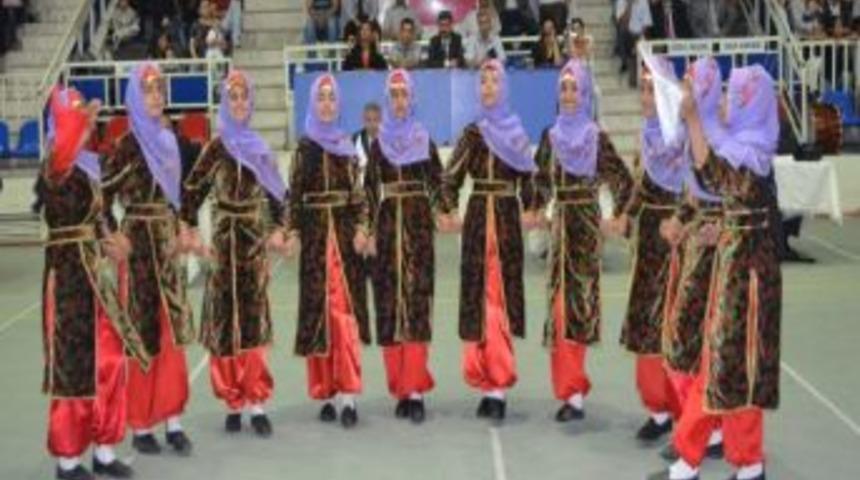 Okullar Arası Halk Oyunları Yarışması Sona Erdi