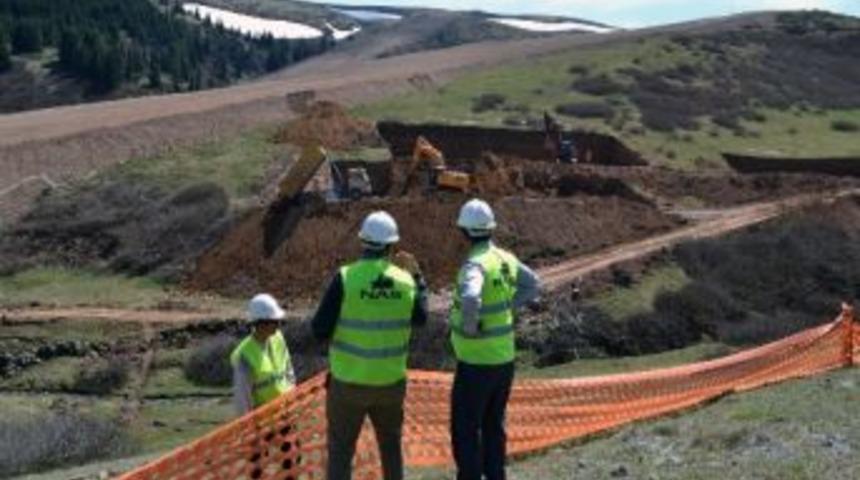 &Ccedil;ambaşı Kayak Merkezi'nin İnşaatı Devam Ediyor