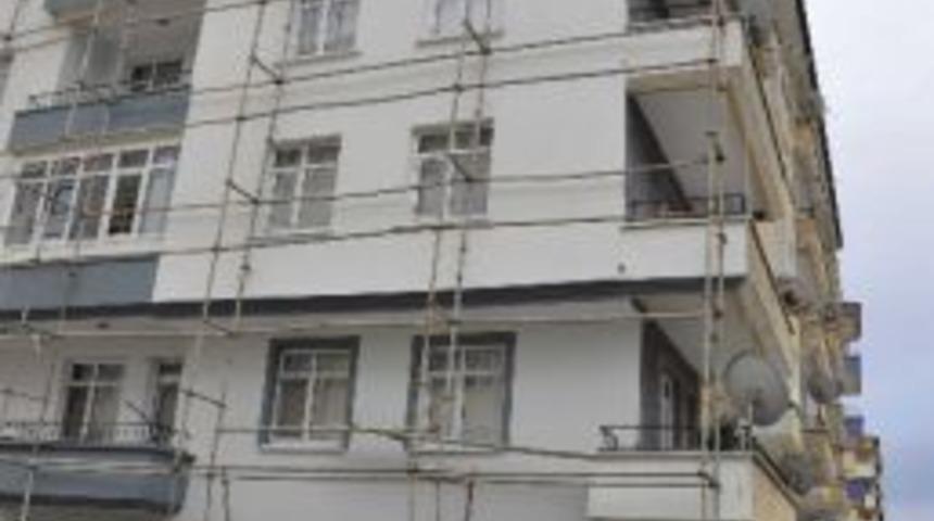 Akşehir&rsquo;de İnşaattan D&uuml;şen İş&ccedil;i Hayatını Kaybetti