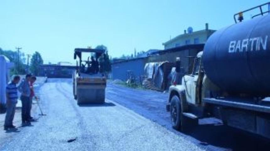 Asfalt &Ccedil;alışmaları Devam Ediyor