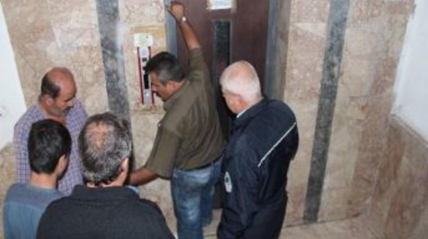 Asans&ouml;rde Mahsur Kalanlar Kurtarıldı