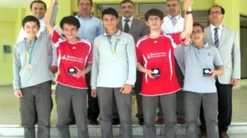 Samanyolu Ertuğrulgazi Koleji, URFODU&rsquo;da D&uuml;nya Birincisi Oldu