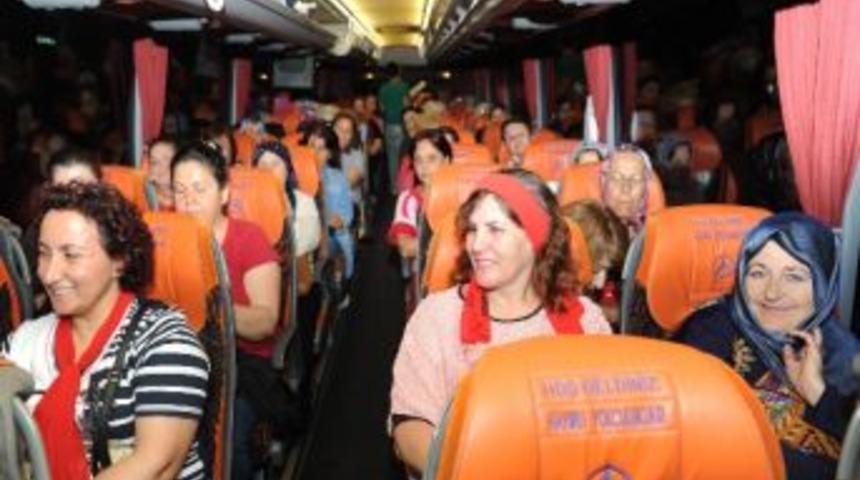 Antalyalı Kadınlar Ata&rsquo;nın Huzurunda