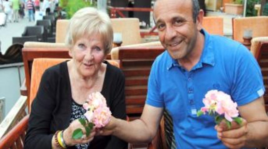 'Annelerin Yeri Huzurevi Değil, &Ccedil;ocuklarının Yanıdır'