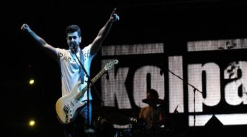 Gen&ccedil;lik Şenliği&rsquo;nde Coşku S&uuml;r&uuml;yor