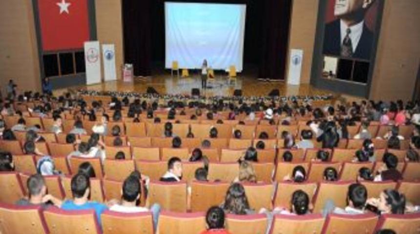 Şiir Şampiyonları Altınla &Ouml;d&uuml;llendirildi