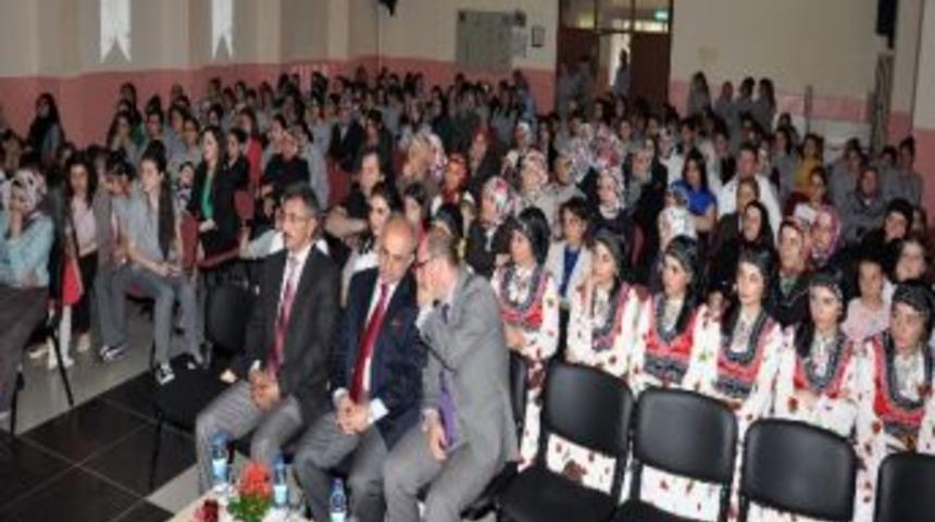 Geleceğin Annelerinden Anneler G&uuml;n&uuml; Programı