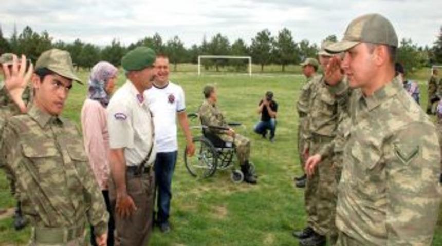 Engelli Vatandaşlar, Askerlik Sevinci Yaşadı