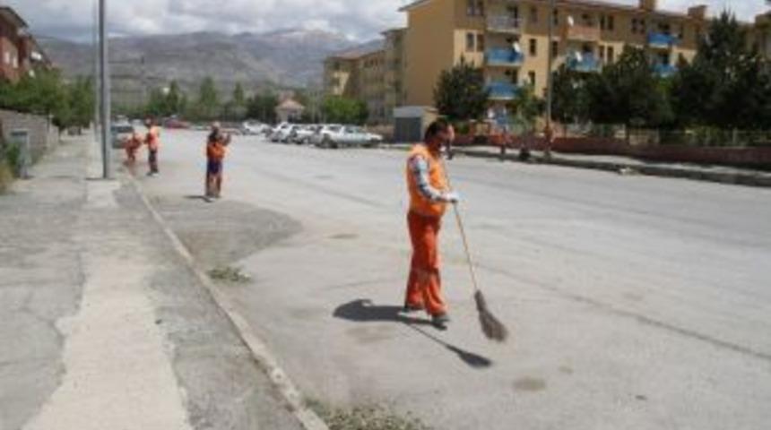 Erzincan Belediyesi&rsquo;nden Bahar Temizliği