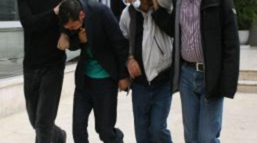 Bursaspor Başkanının Cenazesinde Yankesici Avı