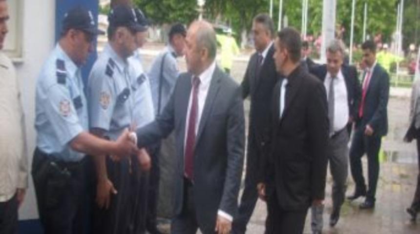 İzmir İl Emniyet M&uuml;d&uuml;r&uuml; Bilkay'dan Kiraz'a Ziyaret