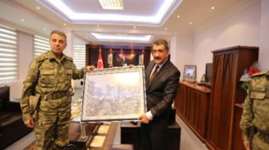 Orgeneral Galip Mendi&rsquo;ye Gravur Ebru Tablosu