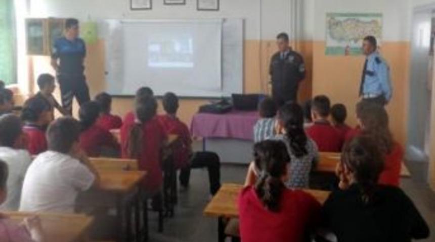 Emniyetin Bilgilendirme Toplantıları S&uuml;r&uuml;yor