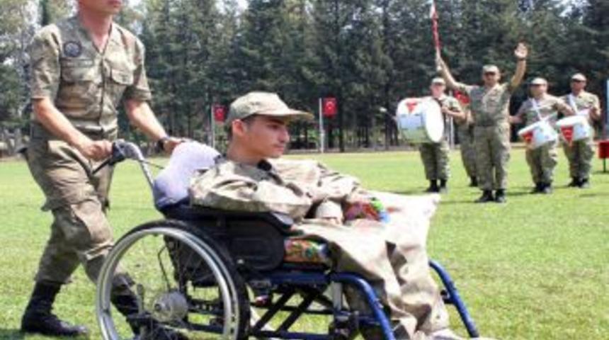 39 Engelli Bir G&uuml;nl&uuml;k Asker Oldu