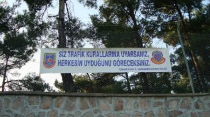 Jandarmadan &Ouml;rnek Davranış