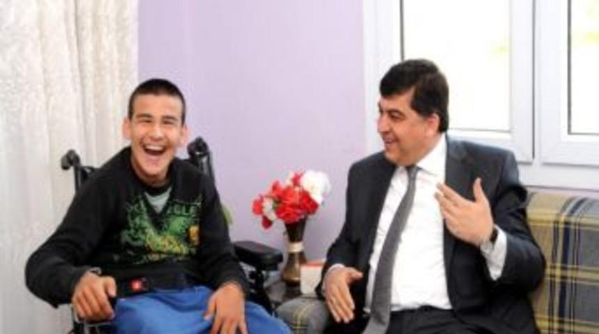 Fadıloğlu'ndan Engelliler Haftası Mesajı