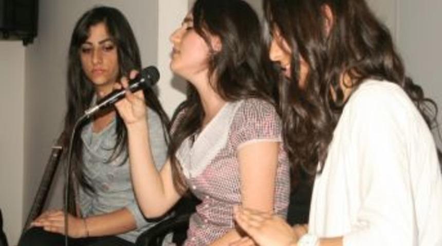 Ak Partili Kadınlar Anneleri Unutmadı