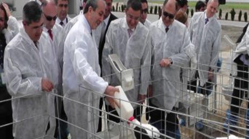 Bakan Eker: &Ccedil;&ouml;z&uuml;m S&uuml;reci Ile Birlikte Doğu Ve G&uuml;neydoğu Anadolu Kalkınacaktır