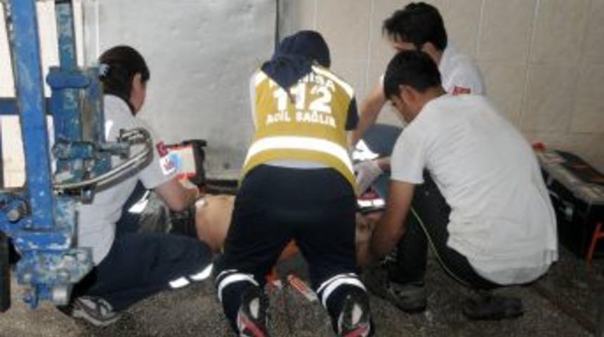 Tavuk Yıkama Kazanına D&uuml;şen Iş&ccedil;i Ağır Yaralandı