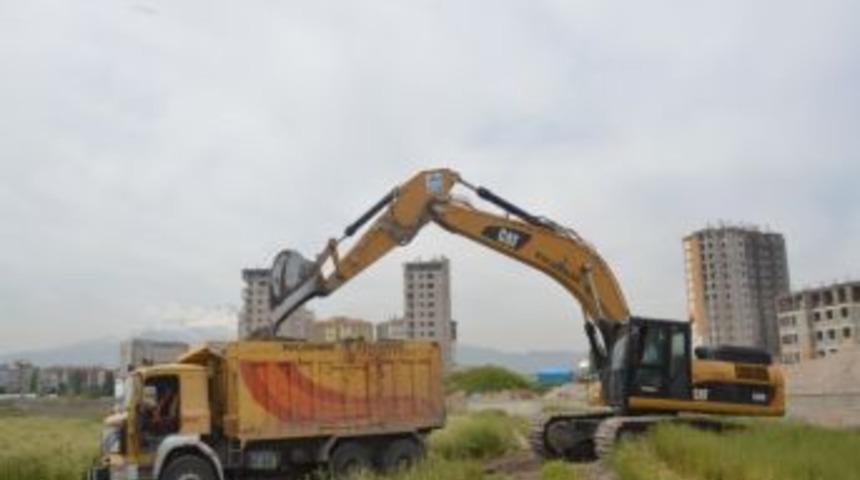 Kocasinan Fuar Gelişme Alanına Yol Yapıyor