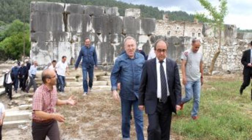 Bakan Yardımcısı Mercan Muğla'daki K&ouml;m&uuml;r Sahalarını Inceledi