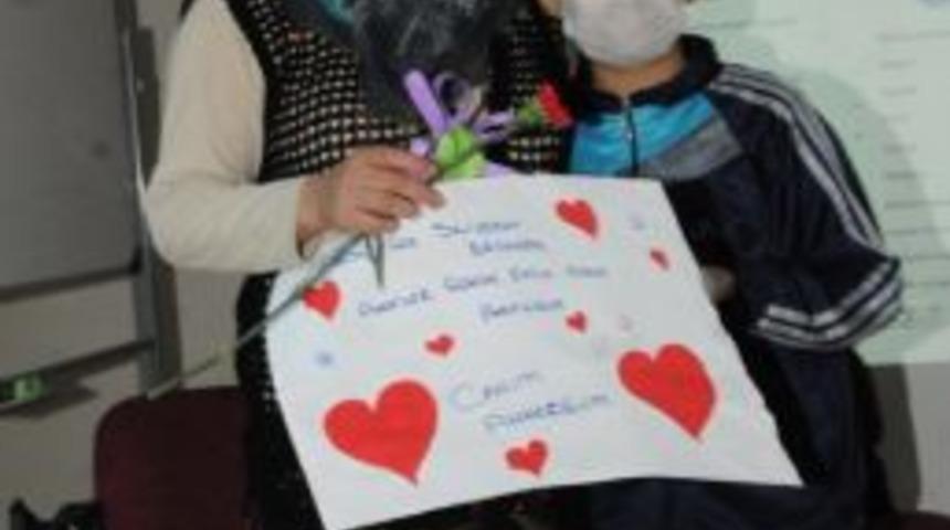 Samsun L&ouml;sam Derneği &lsquo;anneler G&uuml;n&uuml;&rsquo;n&uuml; Kutladı