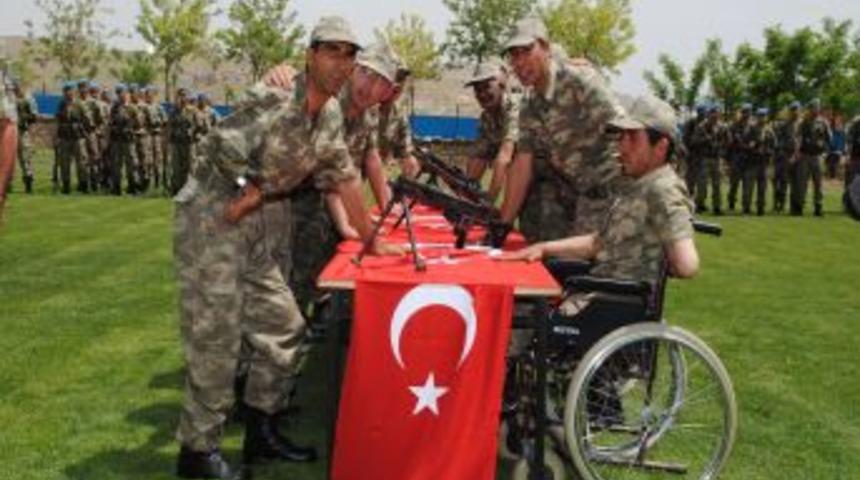 Engelliler: Artık Bizim De Arkadaşlarımıza Anlatacağımız Askerlik Anılarımız Var