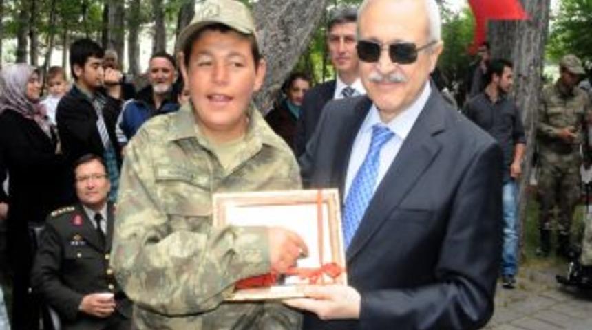 Engelliler Askerlik Sevinci Yaşadı